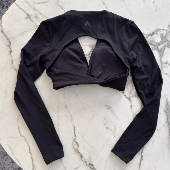 Oner Active UNIFIED TWIST FRONT LONG SLEEVE CROP Size M Black - Picture 5 of 6